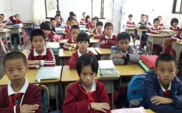 小班下学期班务工作计划5篇
