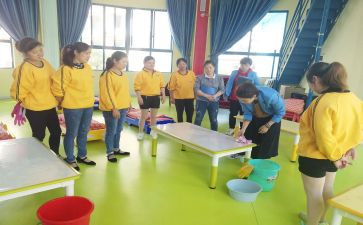 保育员中班下学期工作总结5篇