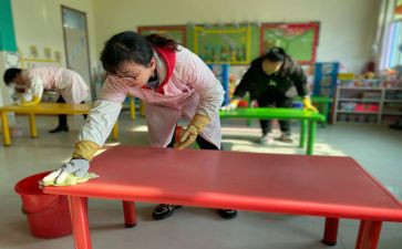 学期保育员工作计划精选7篇