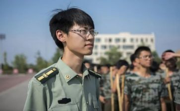 辅导员对新生讲话稿5篇