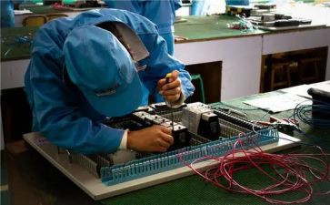 电工徒工作总结7篇
