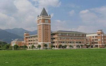 做高校教师的心得体会通用6篇