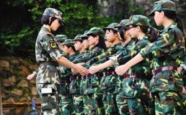 关于军训的心得体会400字8篇