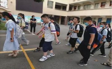 六年级开家长会讲话稿参考7篇