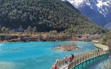 旅游述职报告8篇