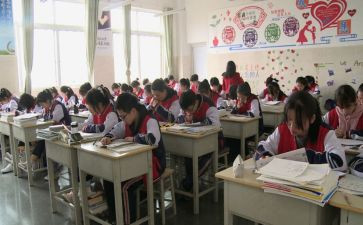 小学四年级班务工作总结7篇