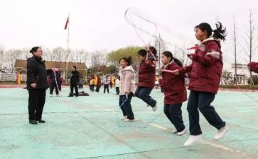 小学级体育活动总结8篇