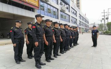 小区保安月总结8篇