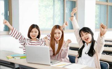 大学新生自我介绍演讲稿8篇