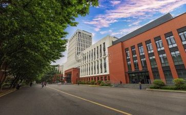 学校安全自检自查工作报告6篇