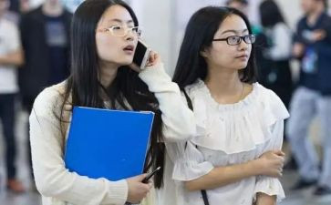 去应聘自我介绍演讲稿5篇