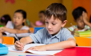 幼儿园工作自我鉴定通用6篇