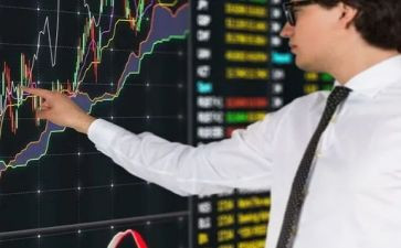 银行外汇柜员年终总结7篇